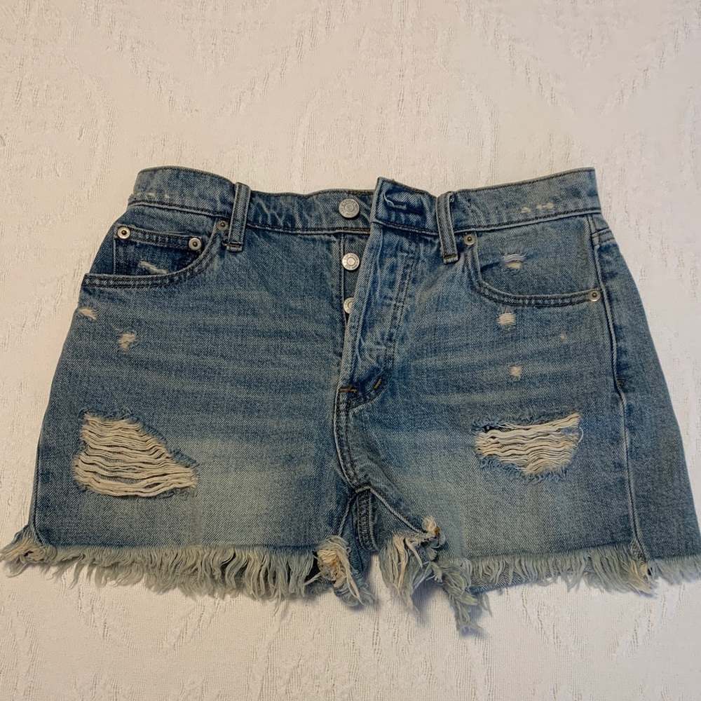 Gap shorts